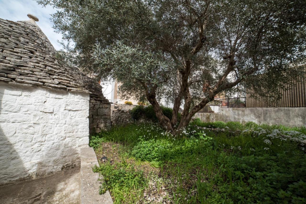 Charming Trulli Aparthotel Αλμπερομπέλο Εξωτερικό φωτογραφία